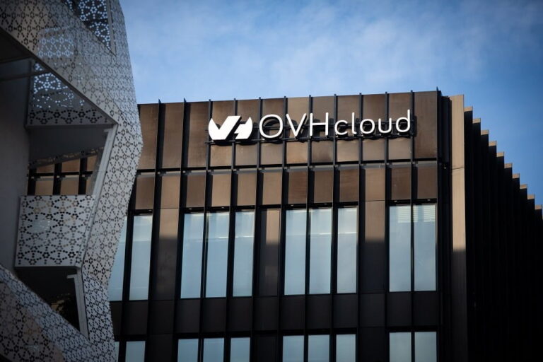 OVHcloud atempo datacenters DBaaS américa hiperescalar