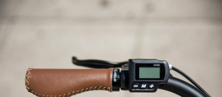 Nie daj się naciąć! Sprawdzamy, jaki budżet szykować na rower elektryczny.