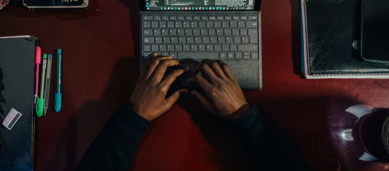 AI na komputerze: sekrety, które musisz znać!