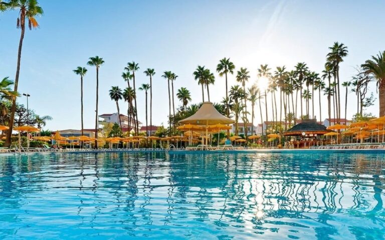 Hotels prepare for summer with RFID technology
