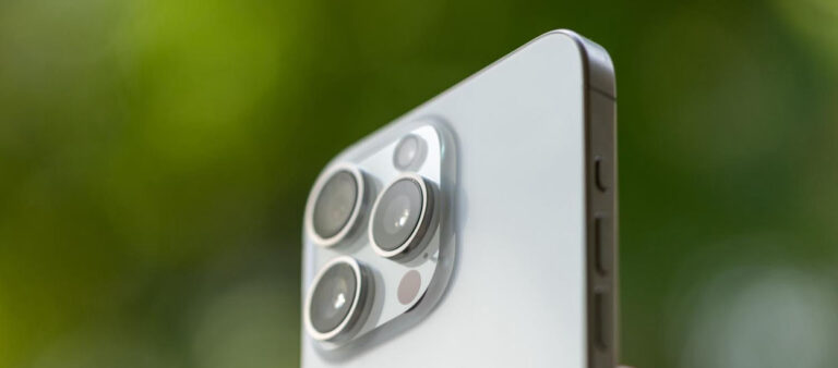 Komunikat o zablokowanym iPhonie? Nie panikuj – jest na to sposób!