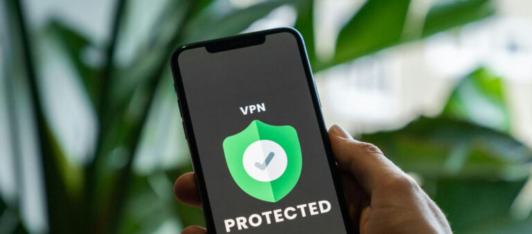 Darmowy VPN to mit? Sprawdziliśmy, jak to wygląda w 2025 roku.