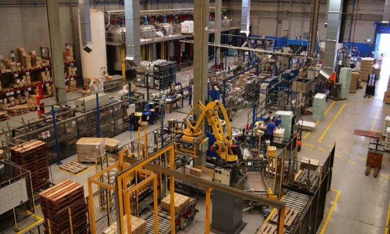 inteligencia artificial a la fábrica conectada