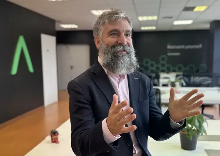 Oscar García gerente de SPOUG