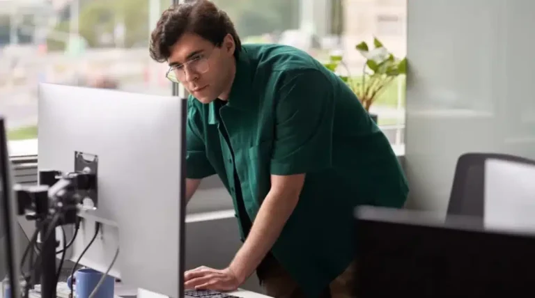 Ten risks that affect the digital identity of companies
