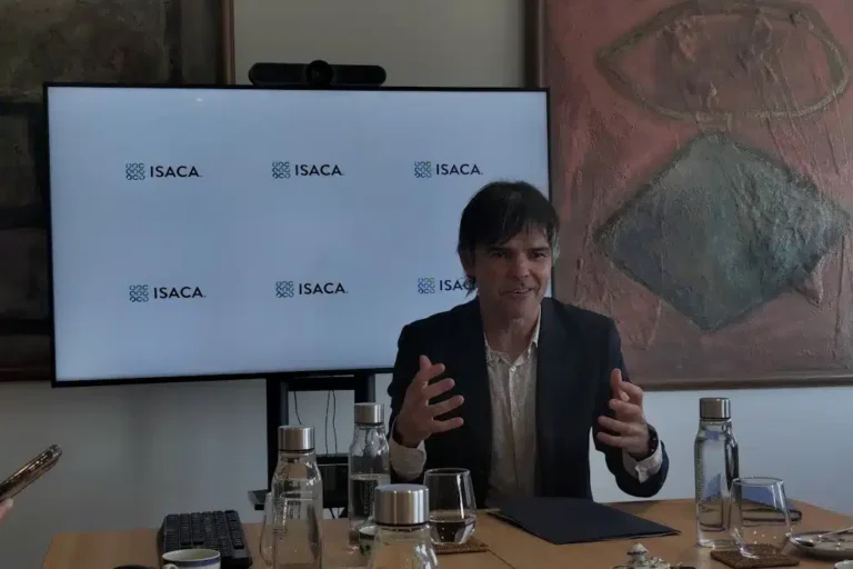 Use of AI involves governing, controlling and evaluating risks
