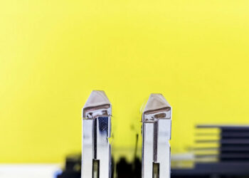 Memory prices are going crazy. And this man makes his own RAM at home