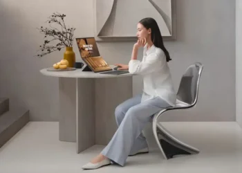 The Asus Zenbook DUO laptop has two OLED screens