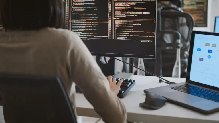 BBVA accelerates the development of its products with Microsoft
