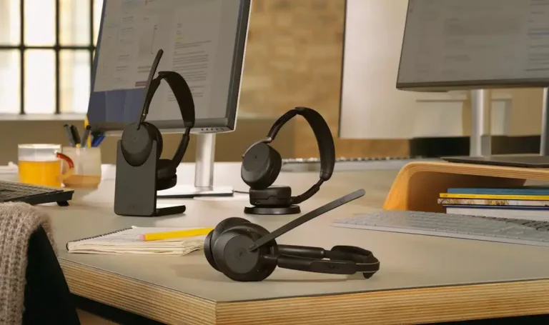 Jabra presents three new Evolve3 professional headphones
