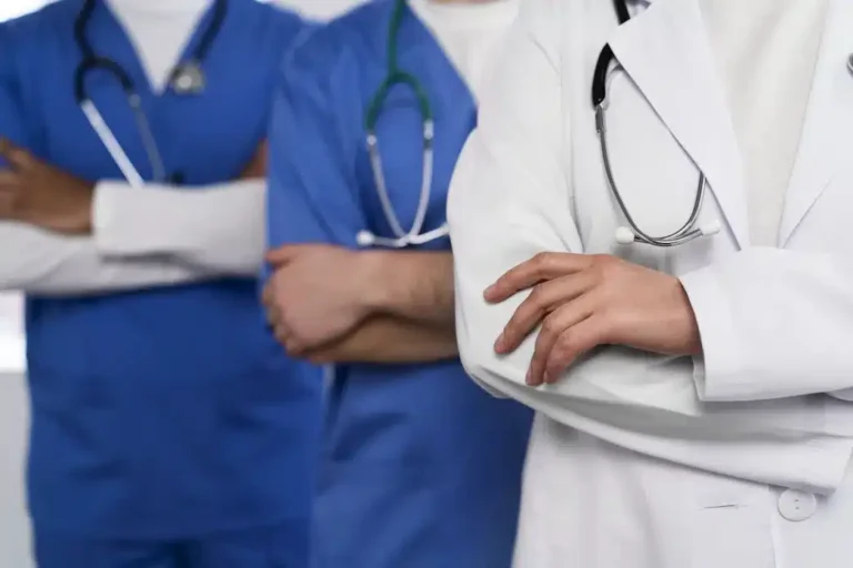 Prevent attacks in healthcare centers with technology
