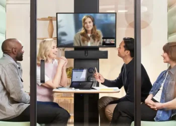 AI changes the way of working without reducing workload