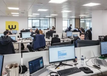 AI agents raise their salaries compared to programmers