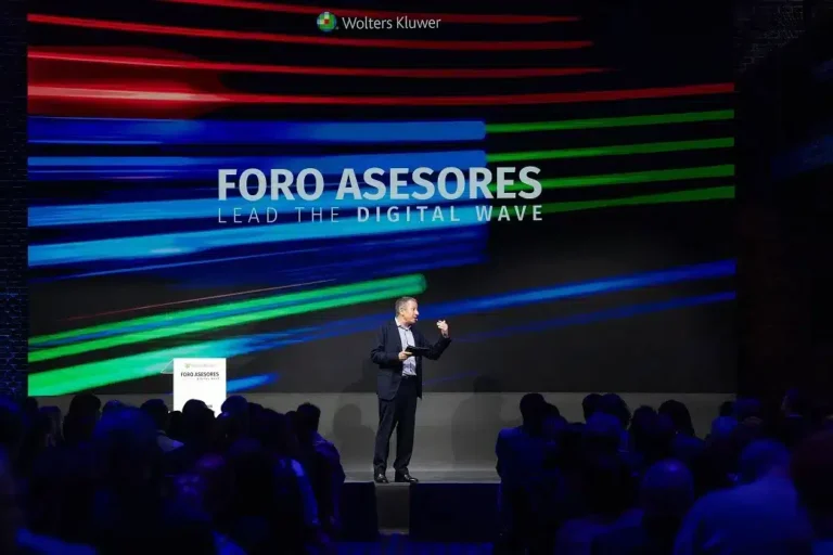 Wolters Kluwer holds an Advisors Forum marked by AI
